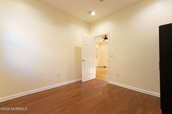 Building Photo - 158 Terrace Ave