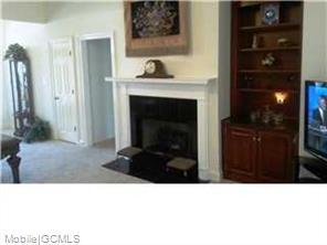 Building Photo - 8889 Augusta Ct
