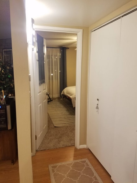 Building Photo - 14102 E Colorado Dr