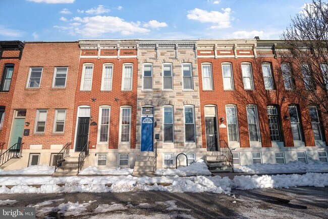 Building Photo - 1015 Riverside Ave