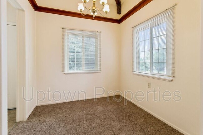 Building Photo - 1322 NE 68th Ave