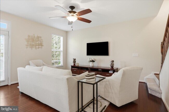 Building Photo - 45758 Winding Branch Terrace
