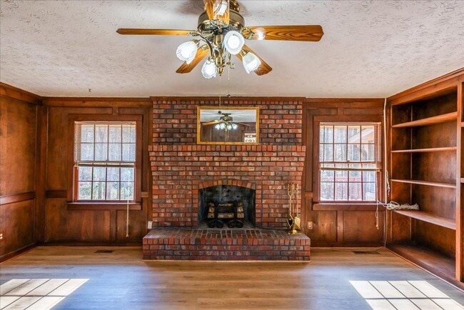 Building Photo - 4967 Macland Rd