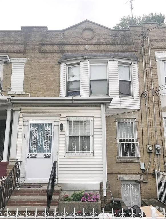 Building Photo - 323 Eldert St