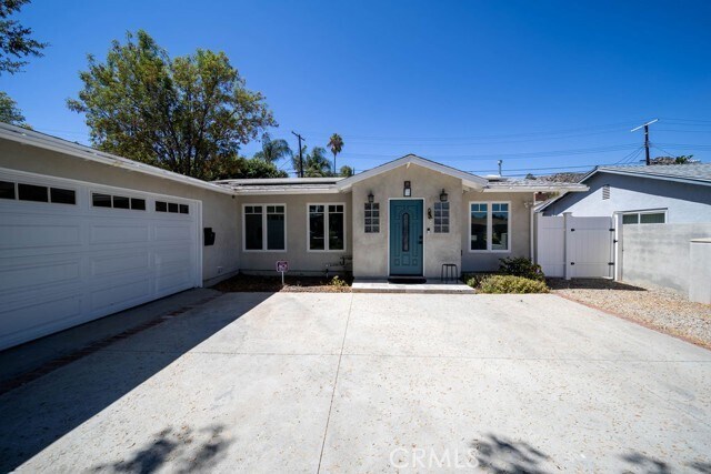 Building Photo - 6661 Franrivers Ave