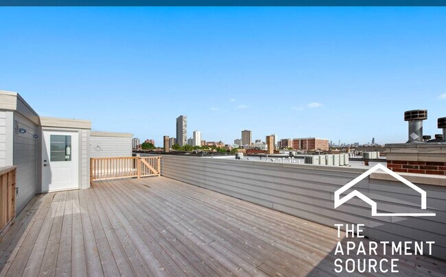 Building Photo - 4133 N Kenmore Ave
