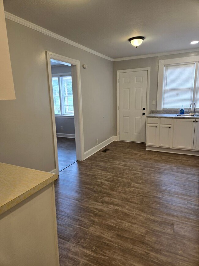 Building Photo - 4 Bedroom; 2 Bath home with Central Heatin...