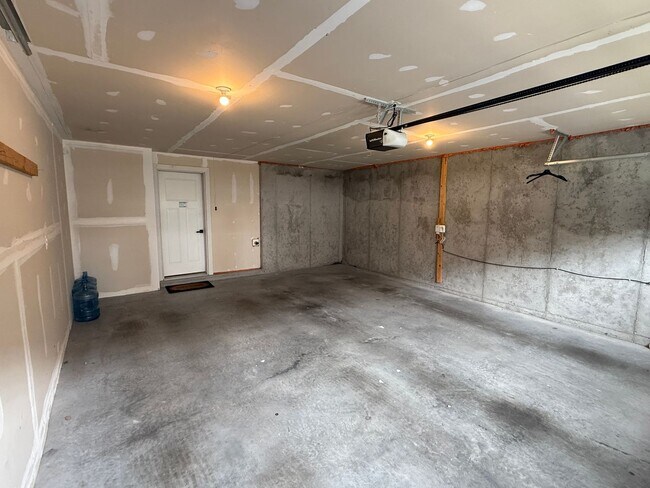 Building Photo - 506 Ladywell St