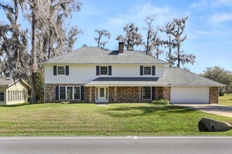 Building Photo - 421 Willowdale Blvd