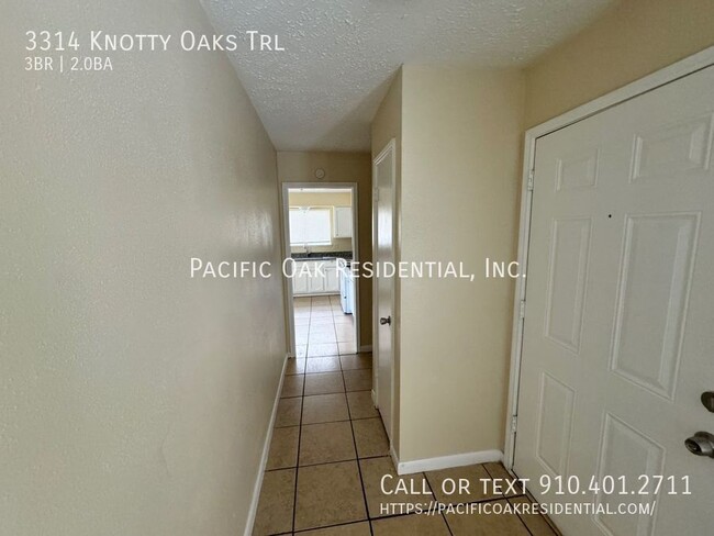 Building Photo - LIMITED TIME: $790 off second month’s rent...