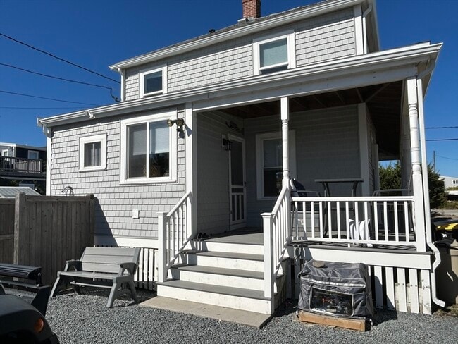 Building Photo - 18 Marshfield Ave