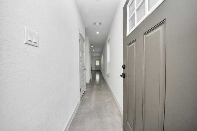 Building Photo - 7924 Booker St