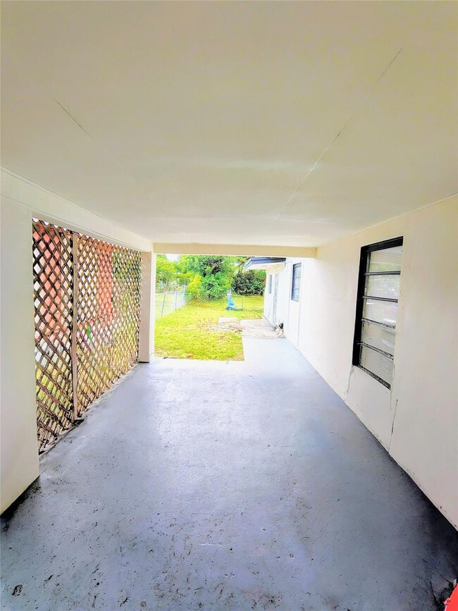 Building Photo - 6134 Buchanan St