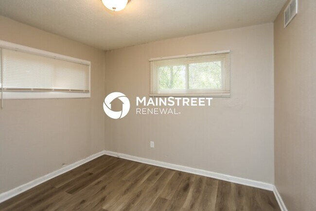 Building Photo - 3 Bedroom Pet-Friendly Home in Kansas City...