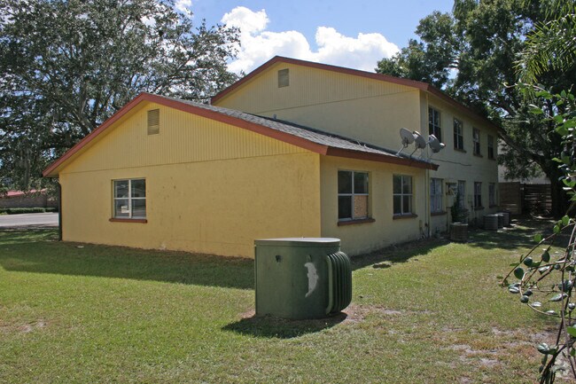 Building Photo - 251 N Tuttle Ave