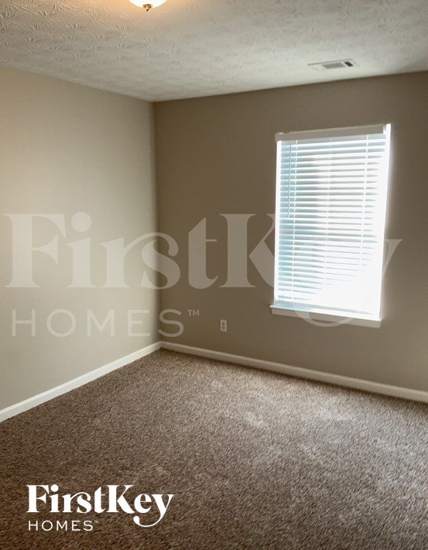 Building Photo - 738 Baskins Cir