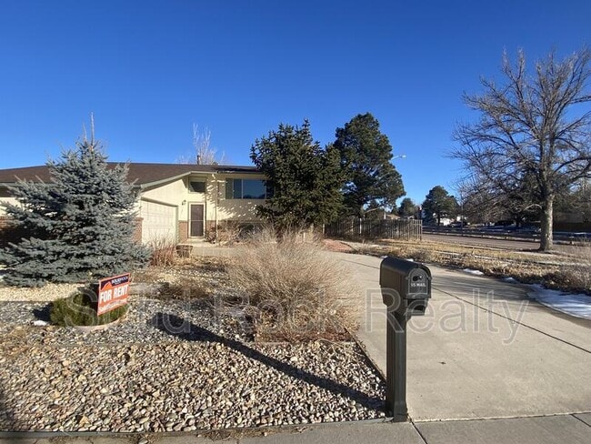 Primary Photo - 6505 Wicklow Cir E