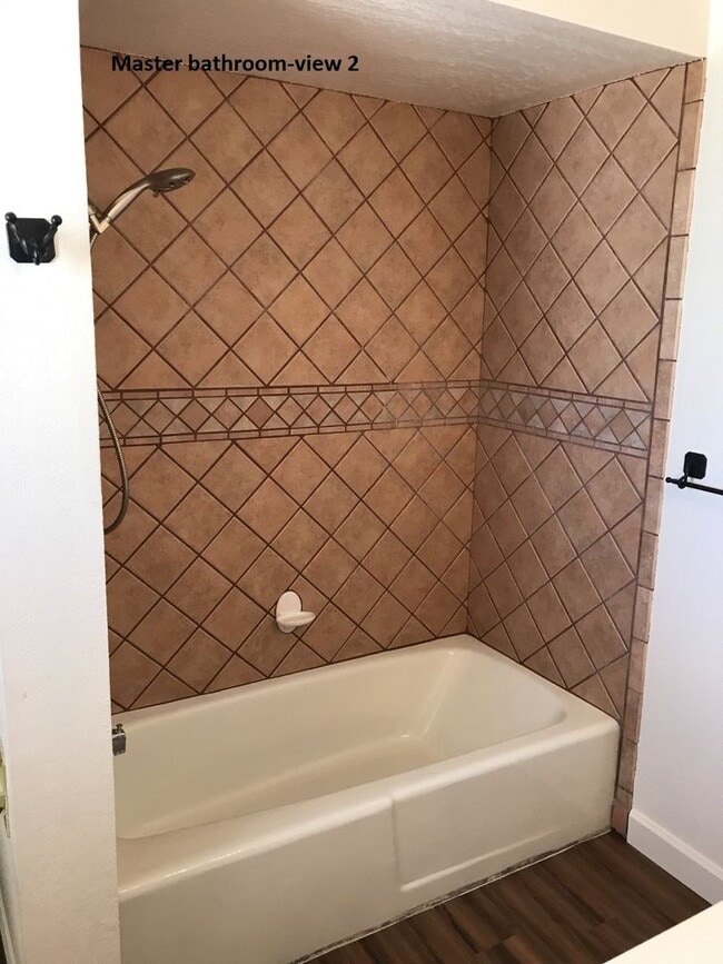 Building Photo - NEW LOWER PRICE!  Pet friendly home, move in ready!