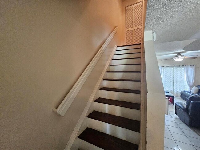 Building Photo - 11011 Conch Ct