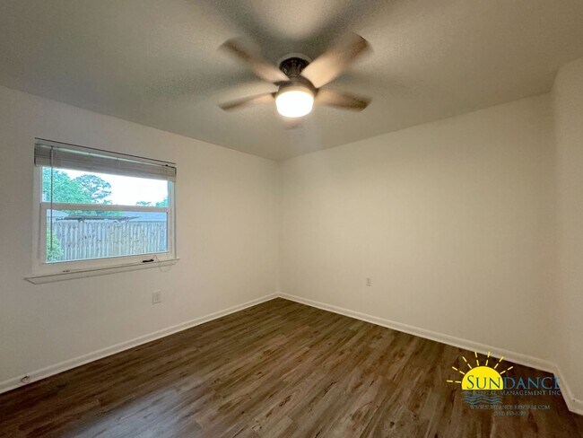 Building Photo - Stunning 4 Bedroom Overbrook Home with a Sparking Pool!