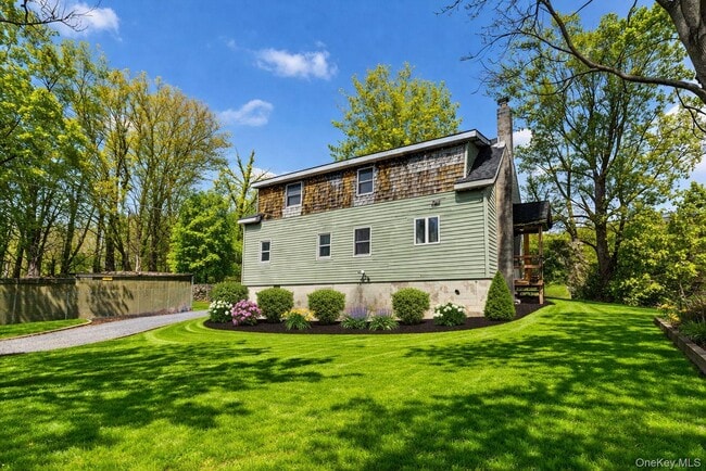 Building Photo - 8093 US-209