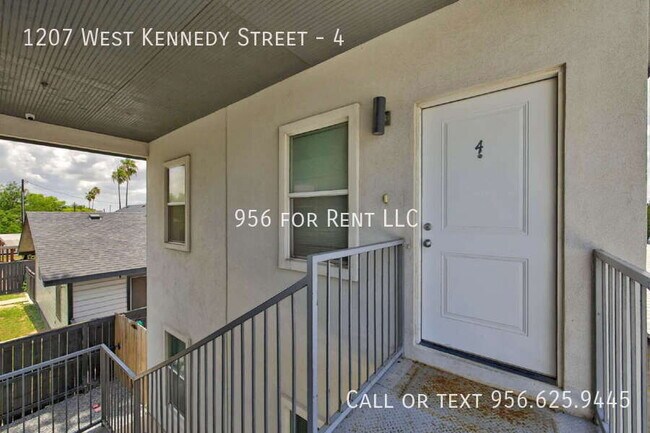 Building Photo - 1207 W Kennedy St