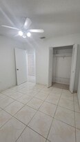 Building Photo - 6882 NW 173rd Dr