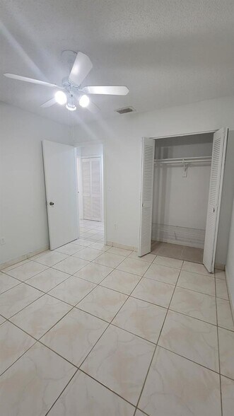 Primary Photo - 6882 NW 173rd Dr
