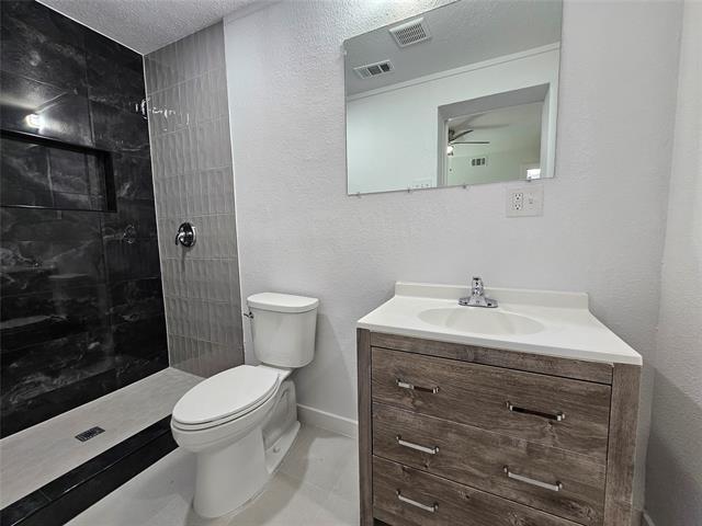 Building Photo - 2402 Housley Dr