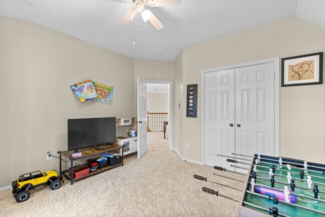 Building Photo - 27 E Artist Grove Cir