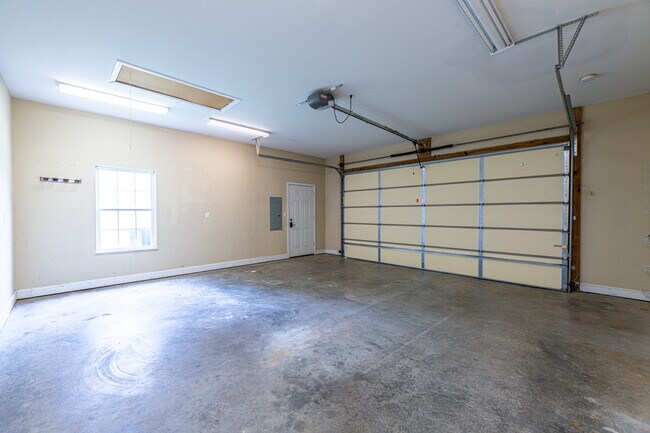 Building Photo - 7211 Remagen Ln