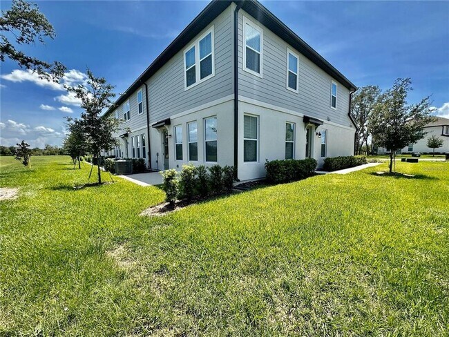 Building Photo - 1707 Sanibel Dr