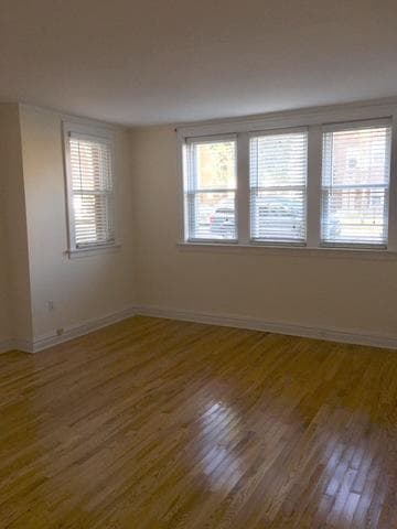 Building Photo - 3725 W Eastwood Ave