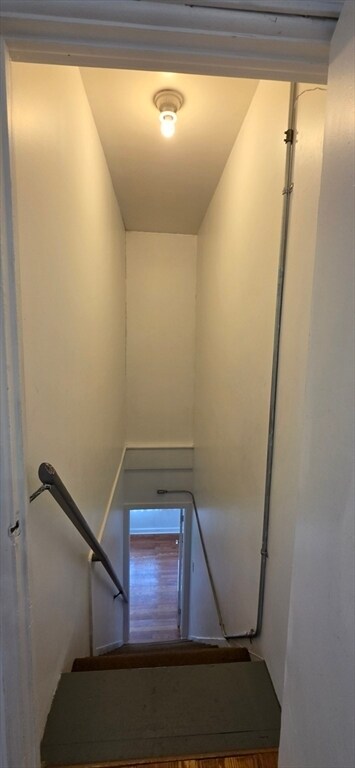 Building Photo - 14 Orient St