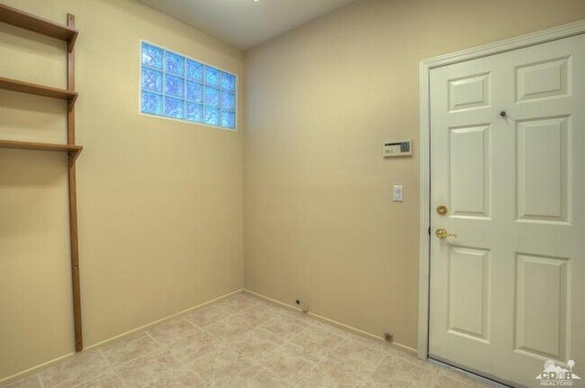Building Photo - 78237 Willowrich Dr
