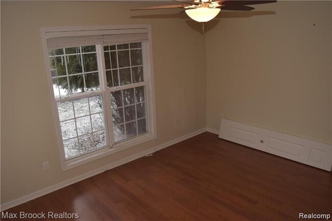 Building Photo - 28431 Carlton Way Dr