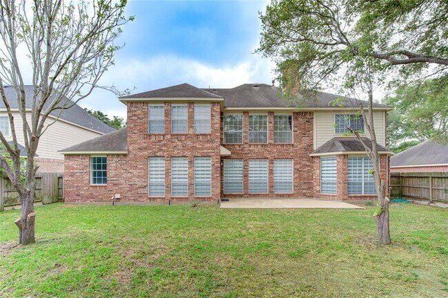 Building Photo - 1911 Briarchester Dr