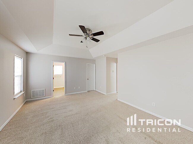 Building Photo - 6025 Spanish Moss Ln