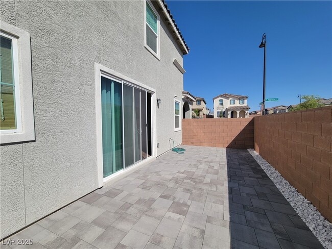 Building Photo - 3652 Valpacos Ln