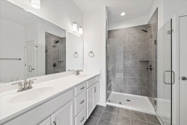 Building Photo - Spacious Home in Westhill Community - Rent...