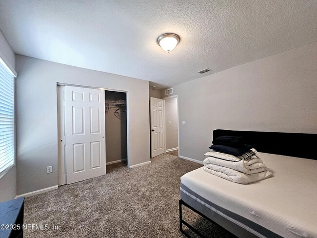 Building Photo - 12716 Deeder Ln