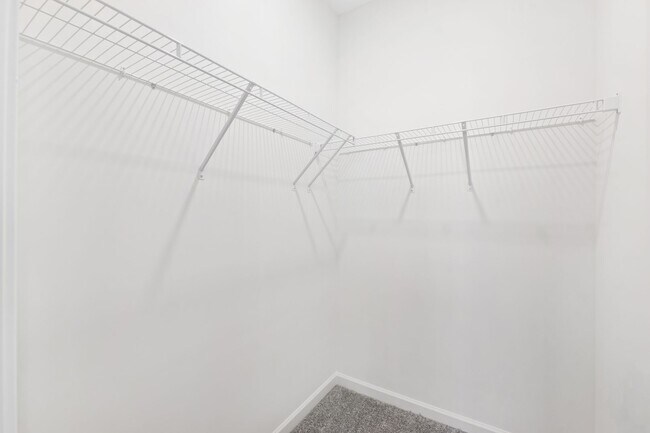 Building Photo - 121 Shadowdale Ln