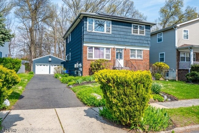 Building Photo - 52 Johnson Ave