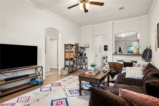 Building Photo - 4451 Reveille Rd