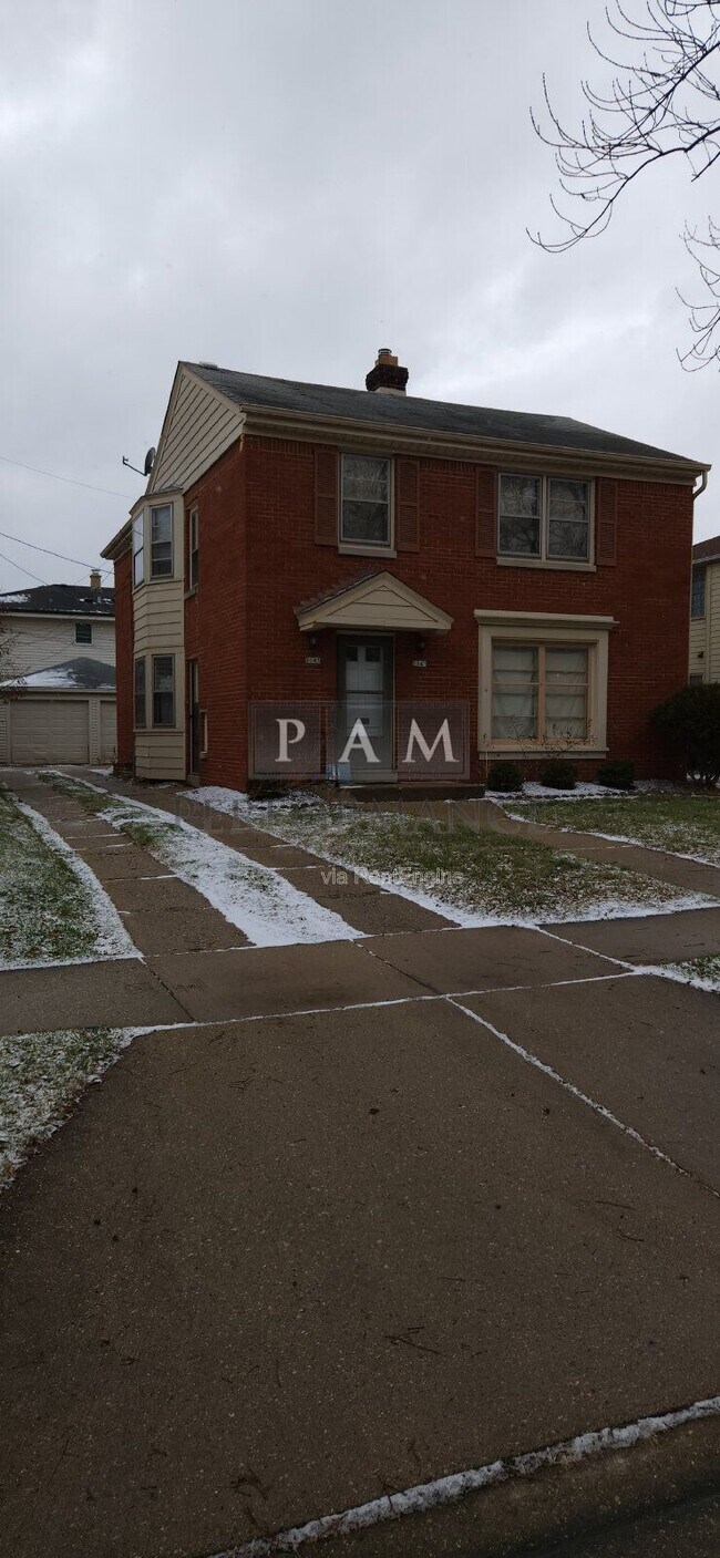 Building Photo - 2045 N 86th St
