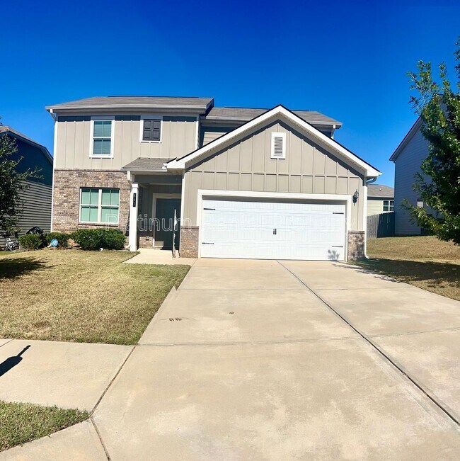 Primary Photo - 541 Overo Dr
