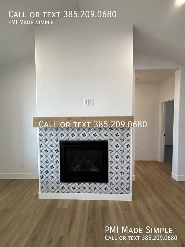 Building Photo - 1215 N 400 E