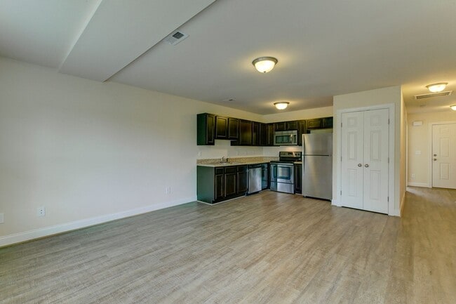 Building Photo - TWO BEDROOM UNIT FOR REDUCED RENTAL RATE.