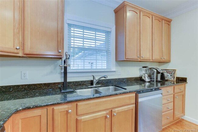 Building Photo - 4609 Town Creek Dr