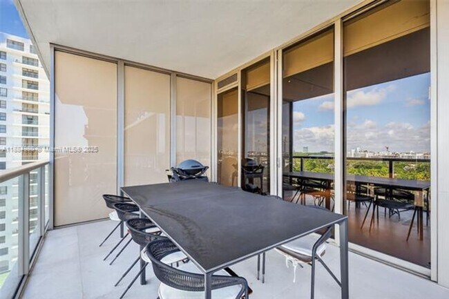 Building Photo - 9705 Collins Ave